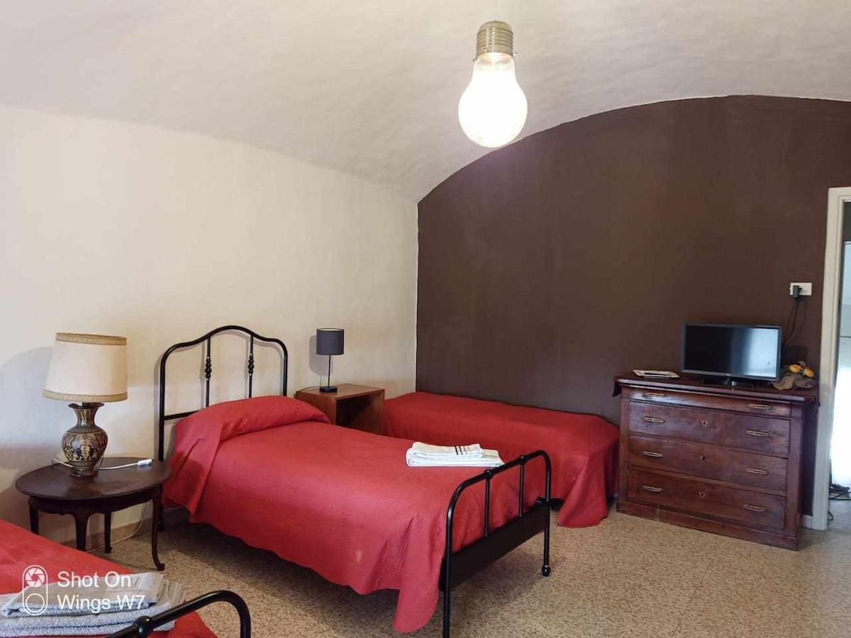 Beb Infamiglia Bed & Breakfast Cascinette Ngoại thất bức ảnh